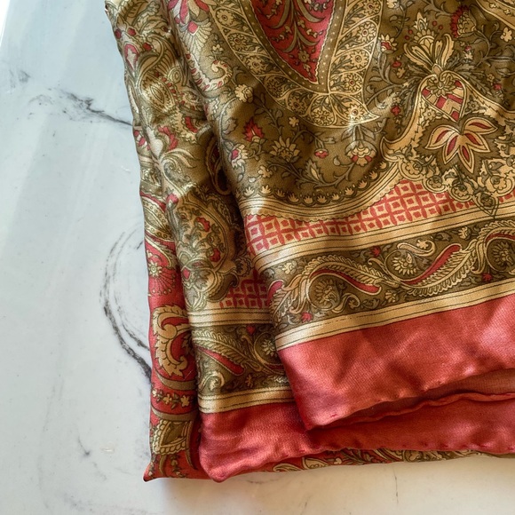 Vintage scarf | silky brown colour - Picture 7 of 9